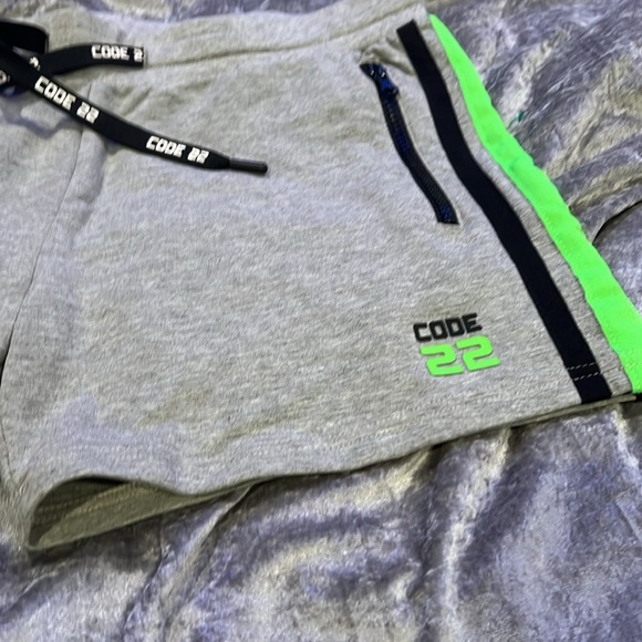NWT code 22 large short shorts - Picture 2 of 4